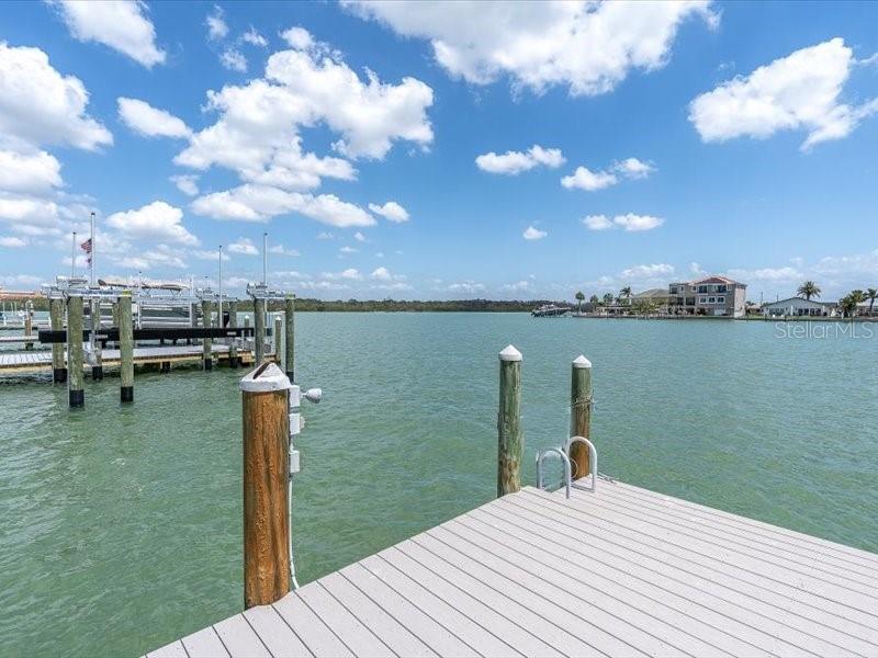 575 CRYSTAL DR, MADEIRA BEACH, FL, 33708