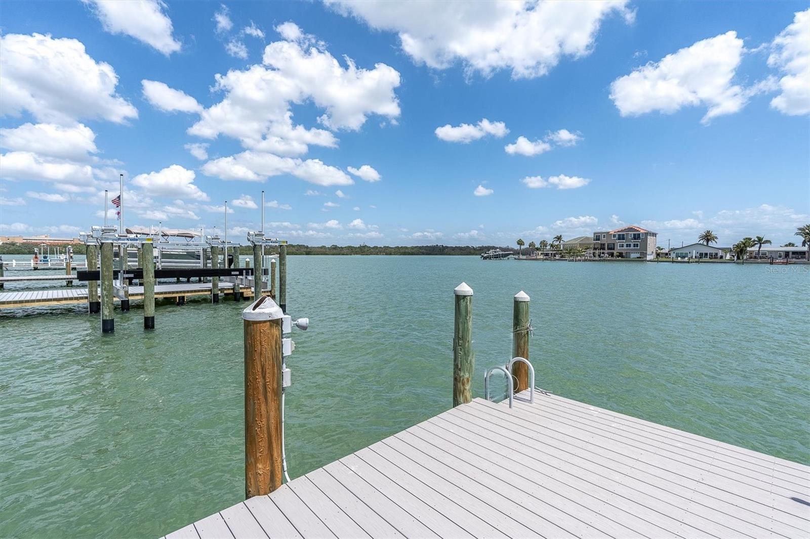 575 CRYSTAL DR, MADEIRA BEACH, FL, 33708
