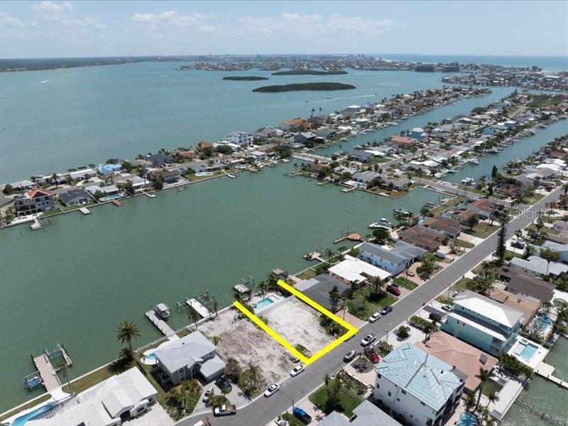 575 CRYSTAL DR, MADEIRA BEACH, FL, 33708