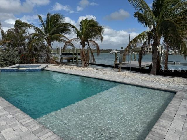 575 CRYSTAL DR, MADEIRA BEACH, FL, 33708
