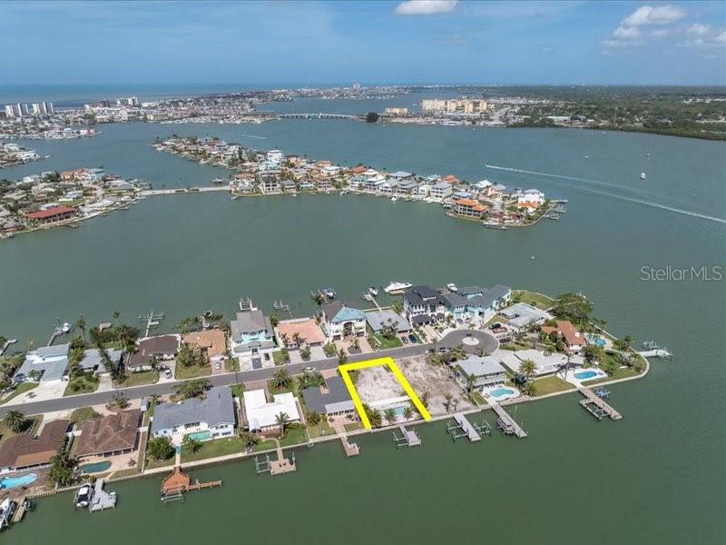 575 CRYSTAL DR, MADEIRA BEACH, FL, 33708