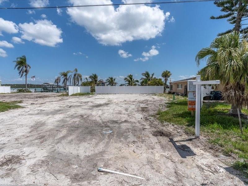 575 CRYSTAL DR, MADEIRA BEACH, FL, 33708