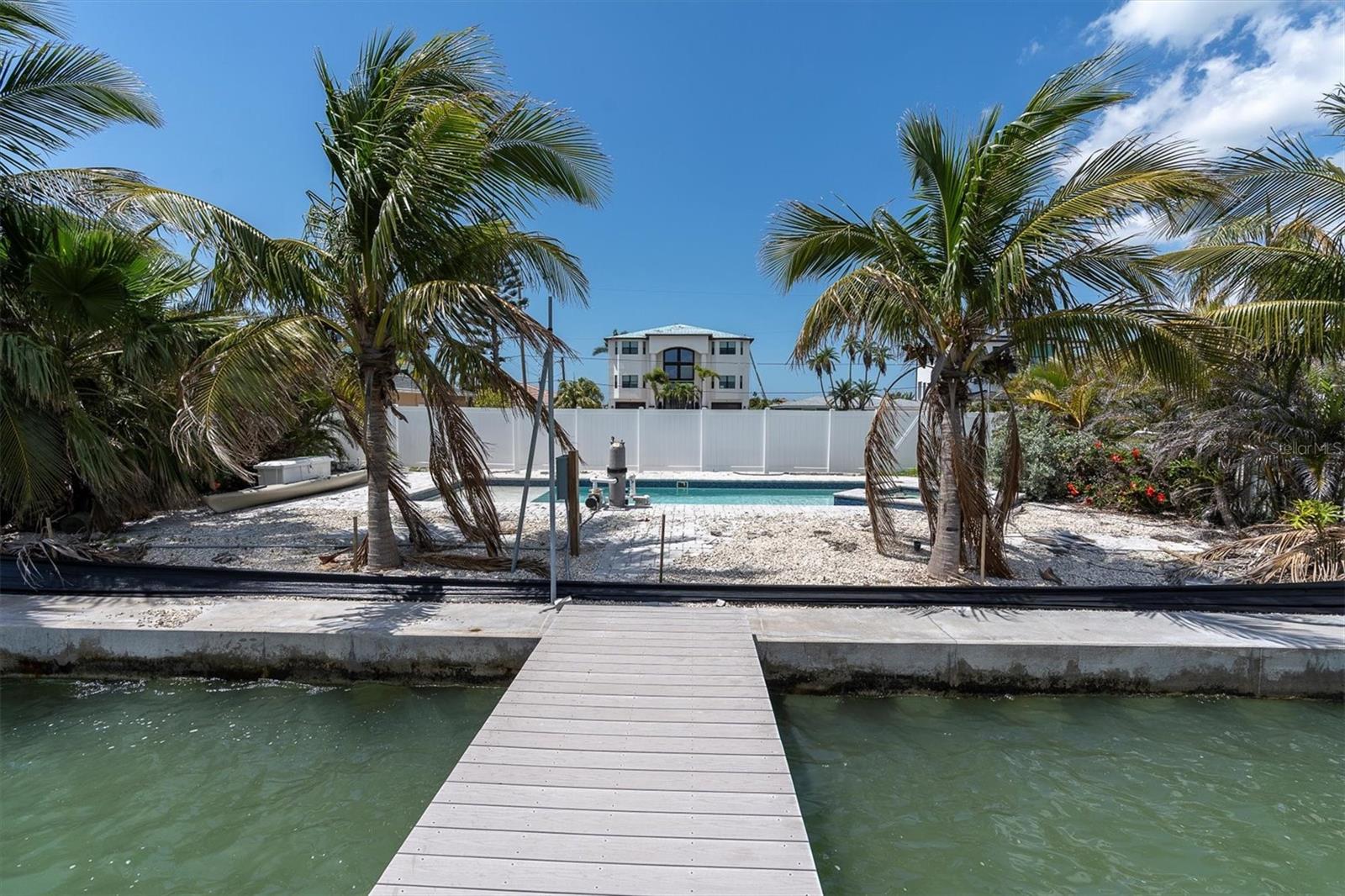 575 CRYSTAL DR, MADEIRA BEACH, FL, 33708