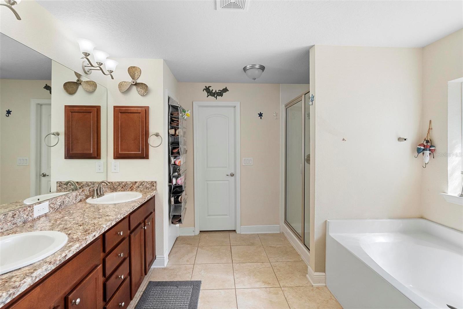 2301 ANGEL FISH LOOP, LEESBURG, FL, 34748