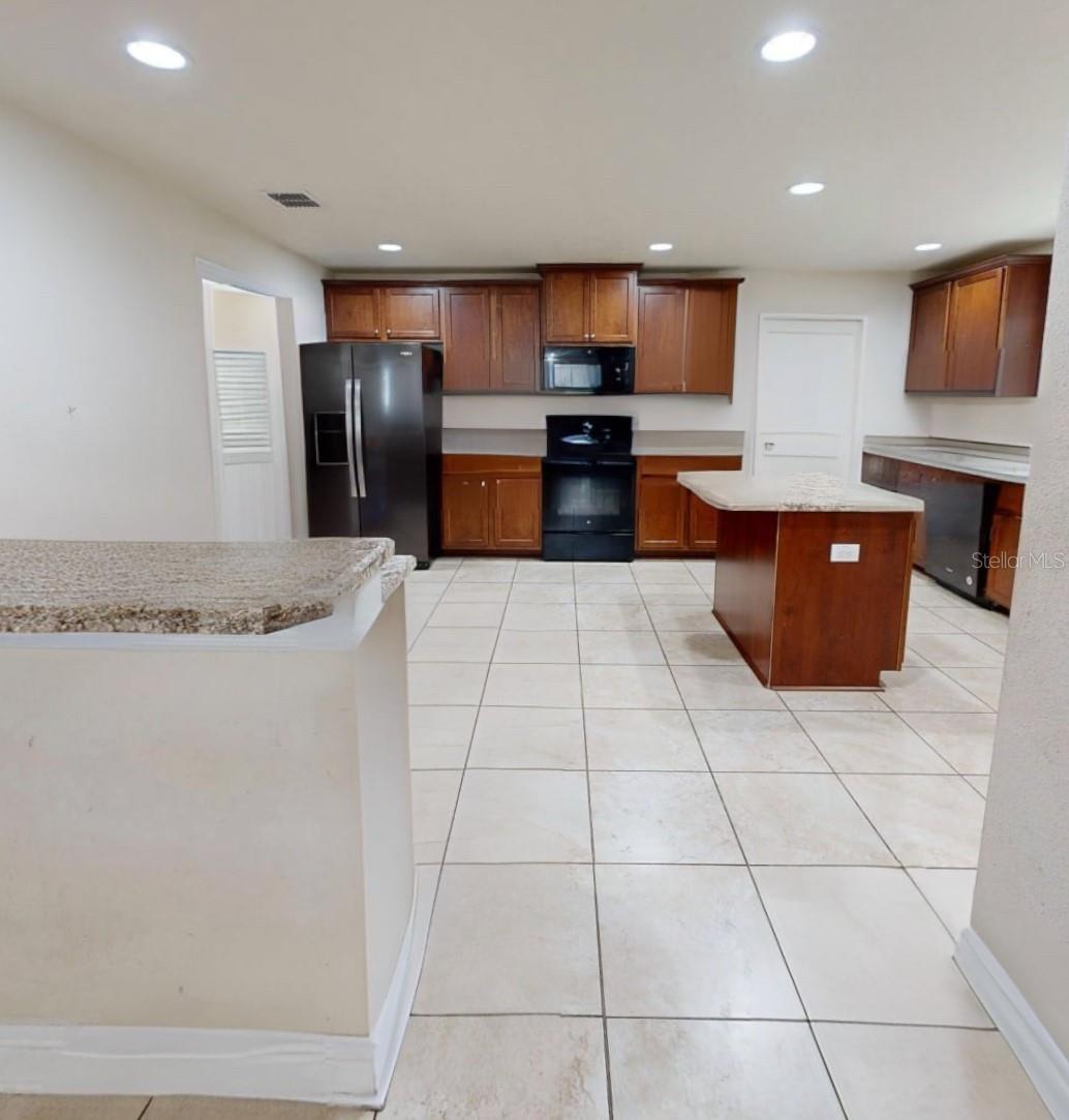 2301 ANGEL FISH LOOP, LEESBURG, FL, 34748