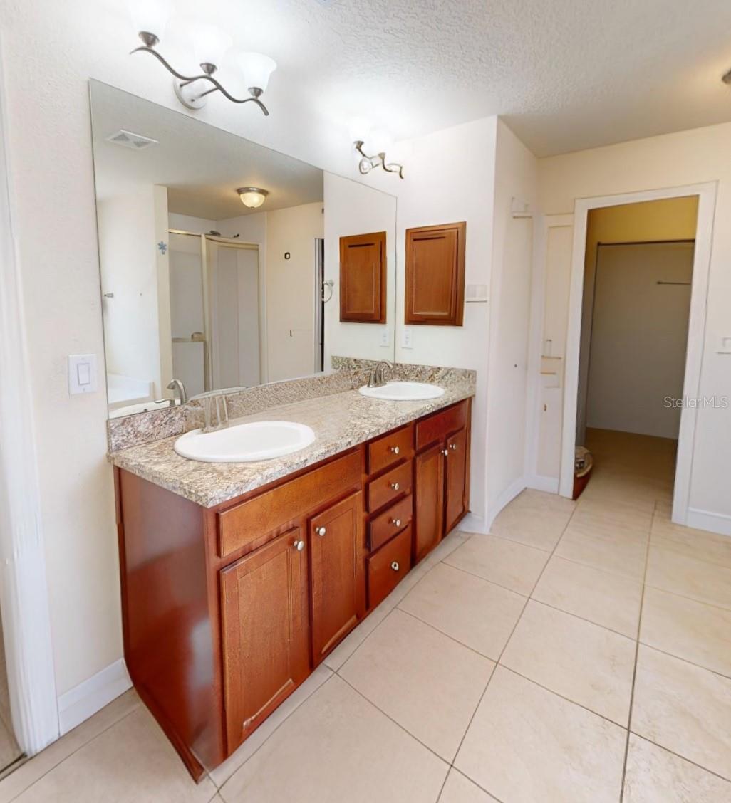 2301 ANGEL FISH LOOP, LEESBURG, FL, 34748