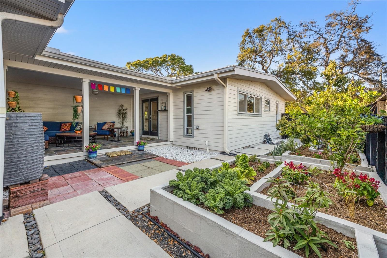 7200 3RD AVE N, ST PETERSBURG, FL, 33710