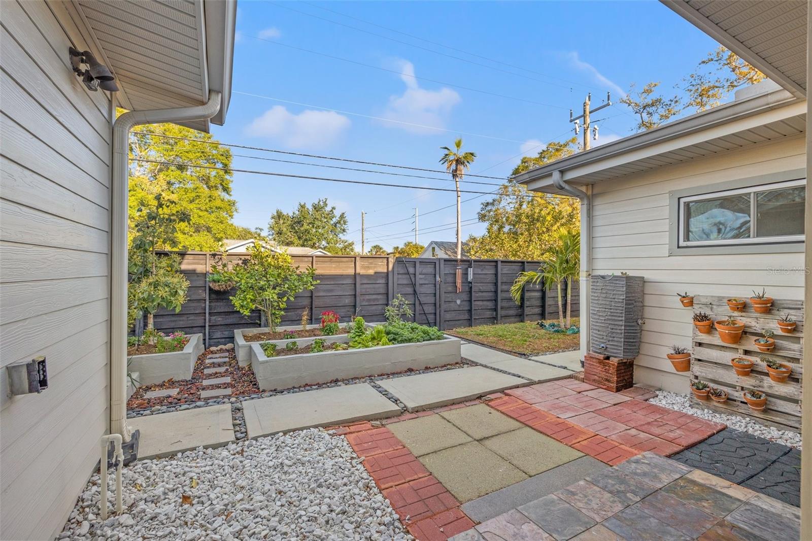 7200 3RD AVE N, ST PETERSBURG, FL, 33710