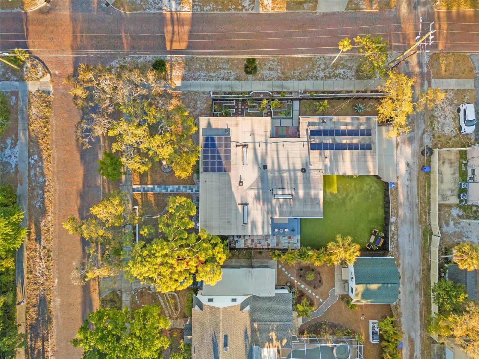 7200 3RD AVE N, ST PETERSBURG, FL, 33710