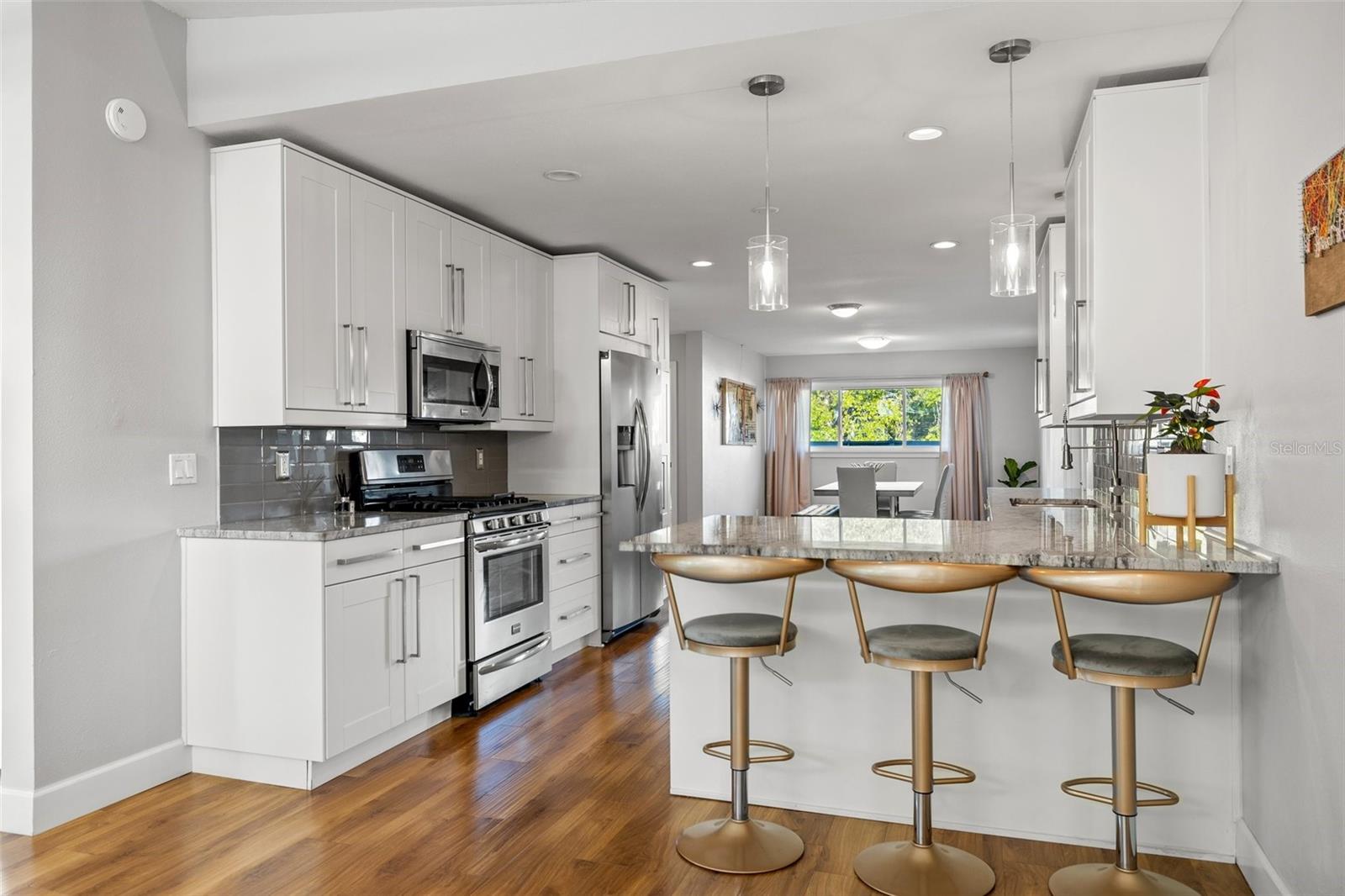 7200 3RD AVE N, ST PETERSBURG, FL, 33710