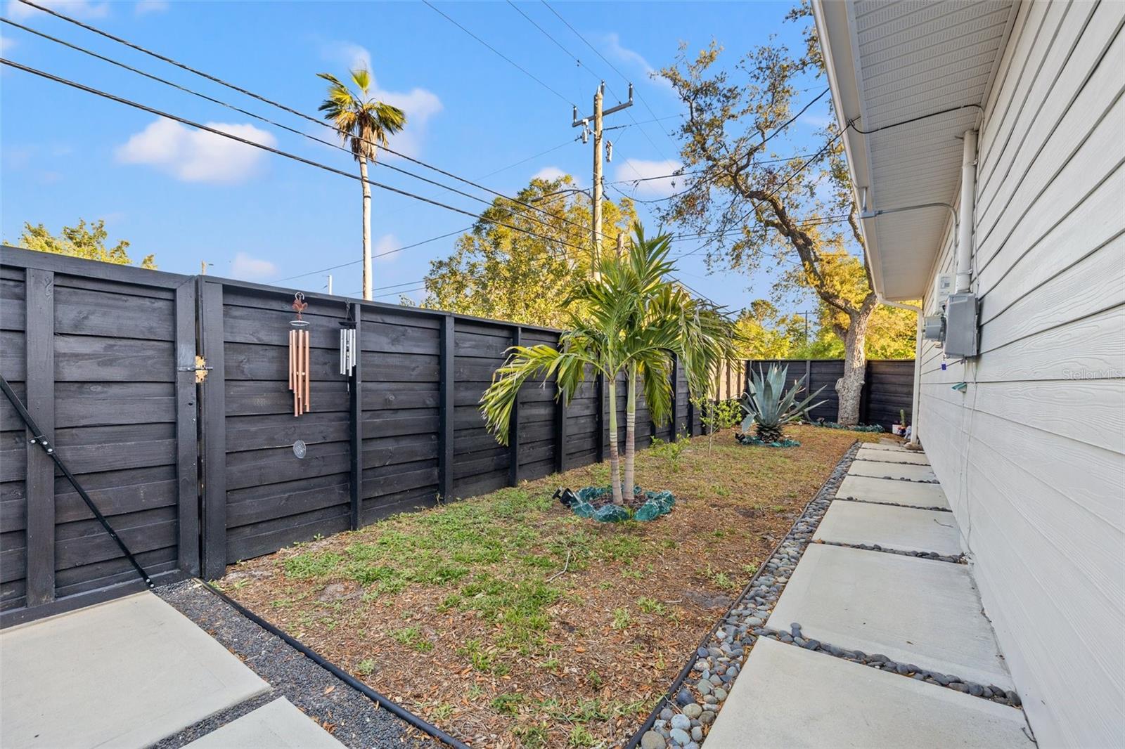 7200 3RD AVE N, ST PETERSBURG, FL, 33710