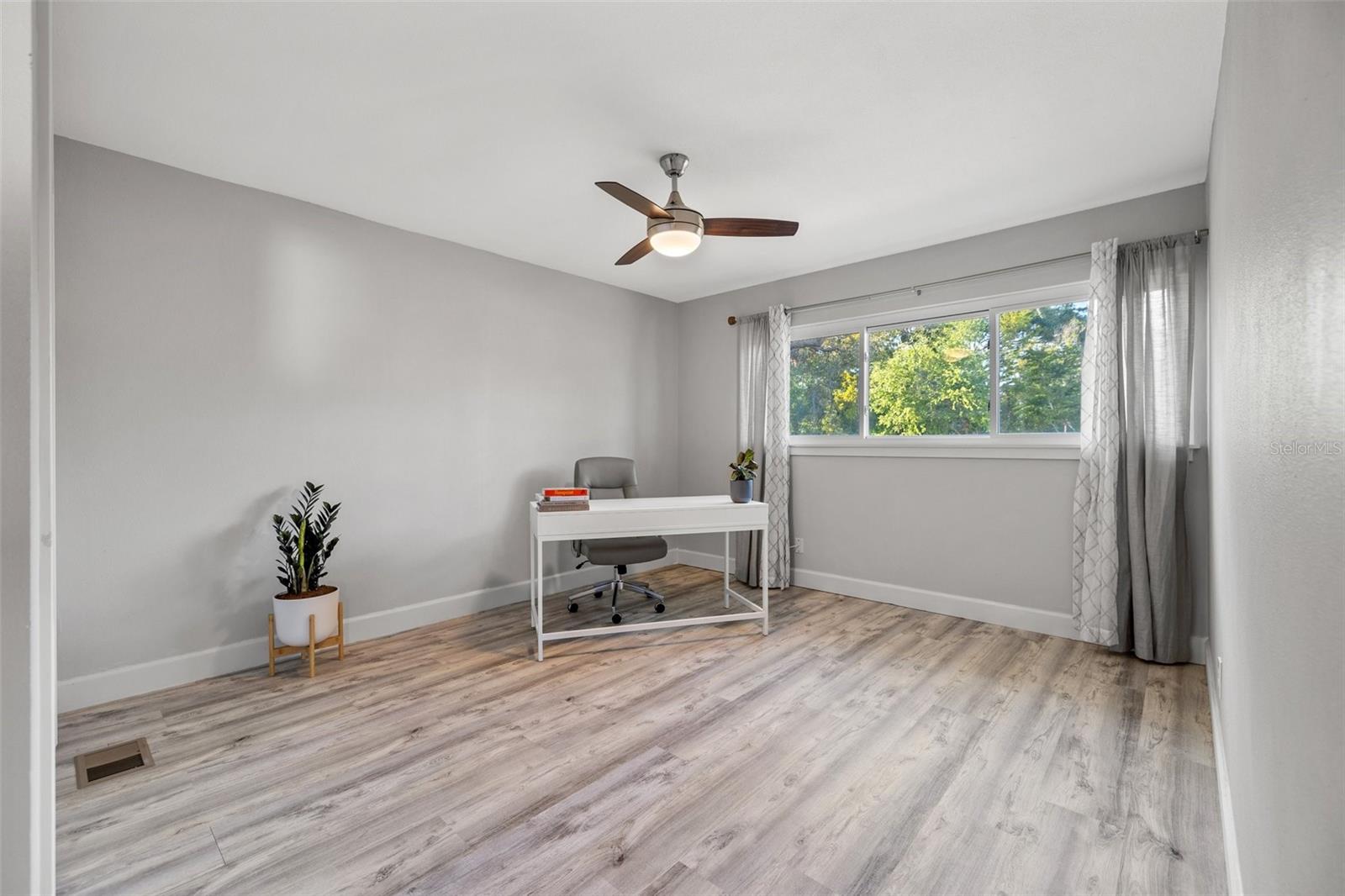 7200 3RD AVE N, ST PETERSBURG, FL, 33710
