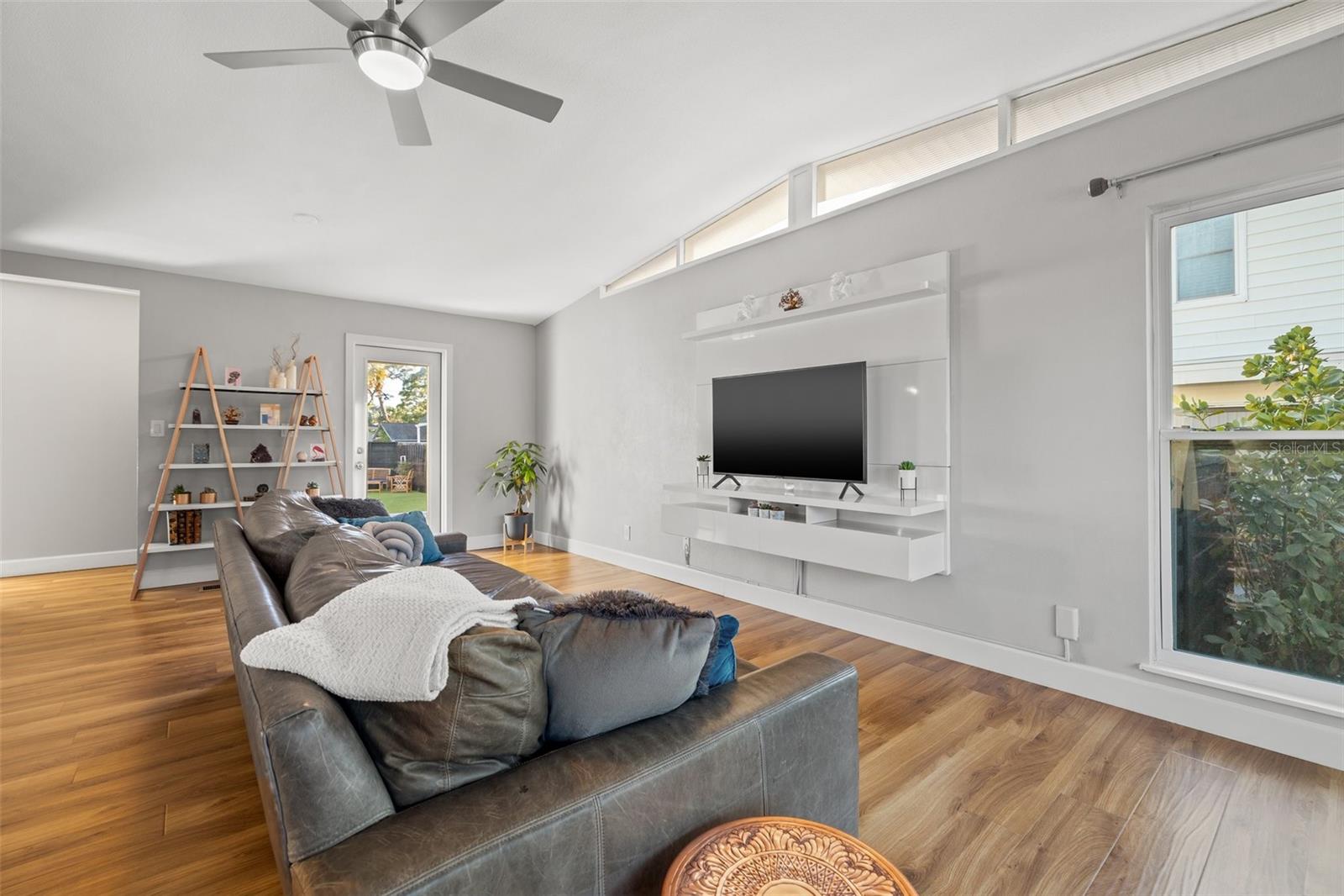 7200 3RD AVE N, ST PETERSBURG, FL, 33710