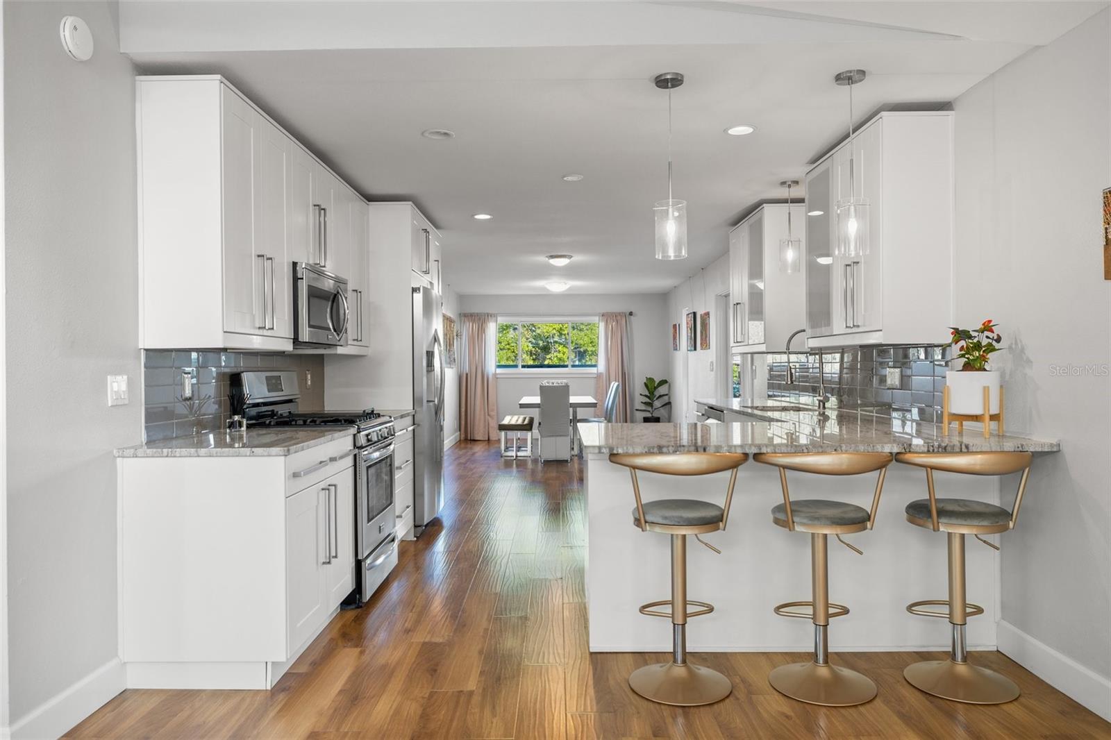7200 3RD AVE N, ST PETERSBURG, FL, 33710