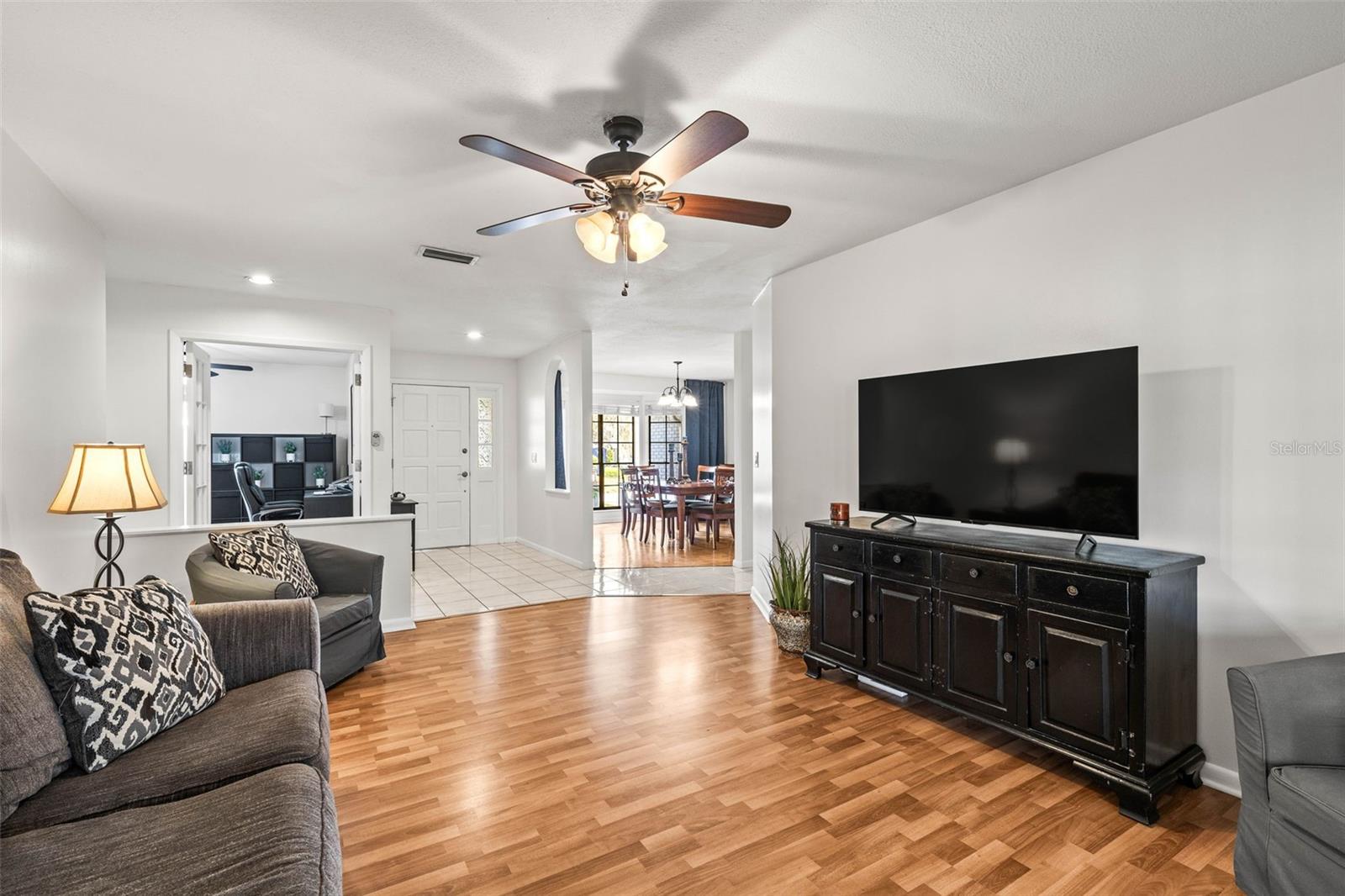 6105 RAIN BRIAR CT, TEMPLE TERRACE, FL, 33617