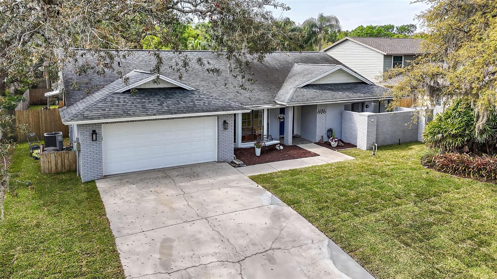 6105 RAIN BRIAR CT, TEMPLE TERRACE, FL, 33617