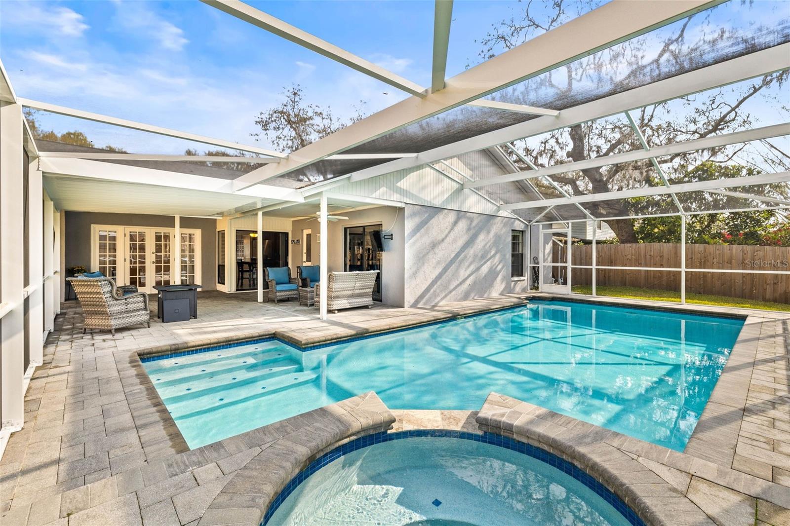 6105 RAIN BRIAR CT, TEMPLE TERRACE, FL, 33617