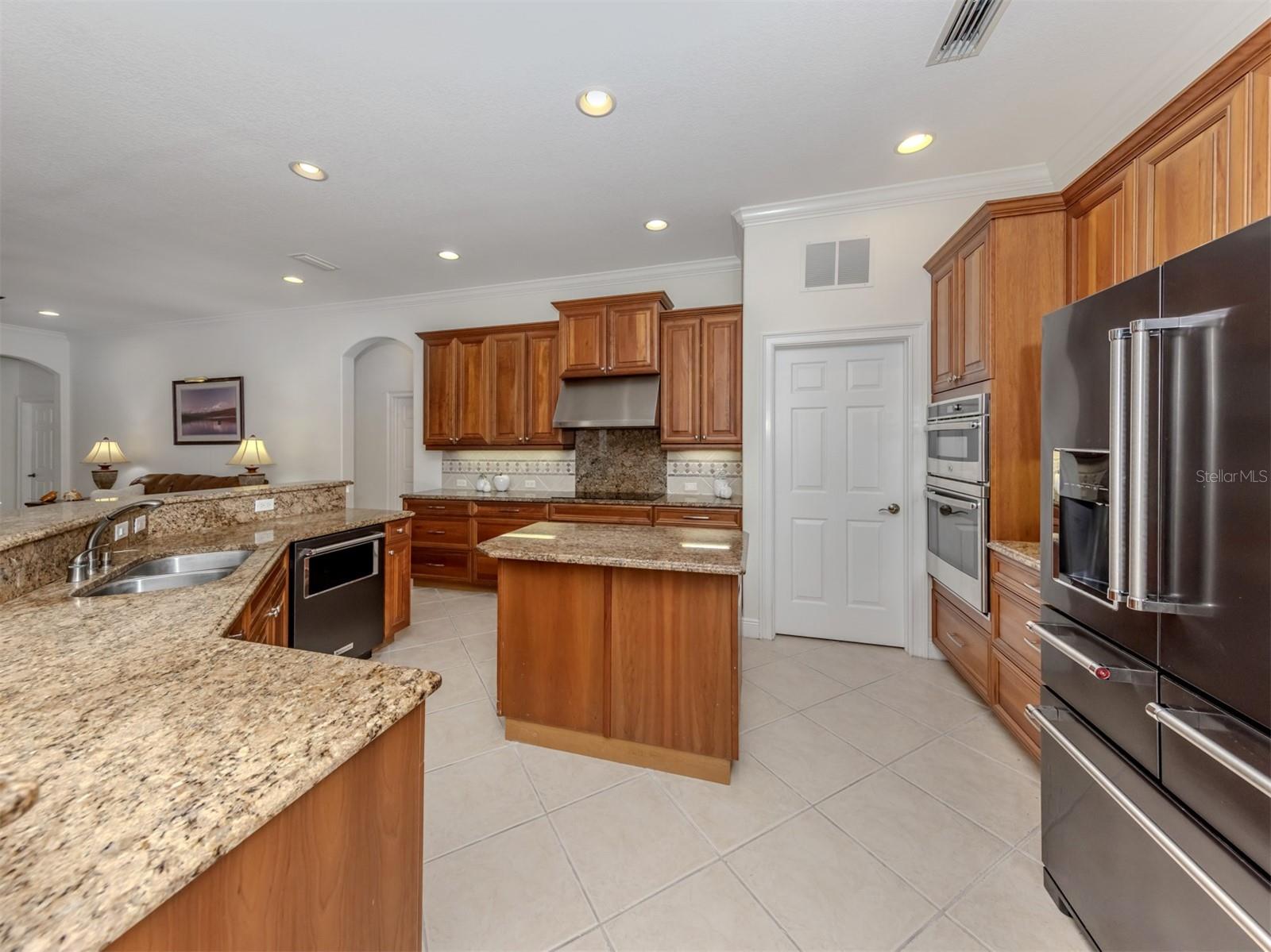 101 PORTOFINO DR, NORTH VENICE, FL, 34275