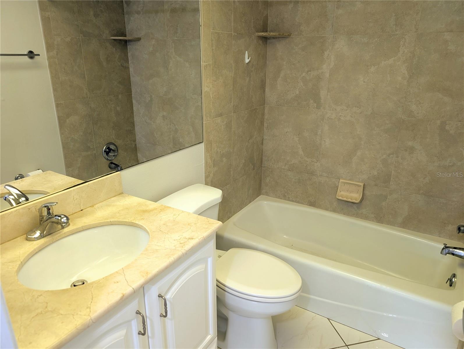5775 SUMMER SIDE LN #2A, SARASOTA, FL, 34231