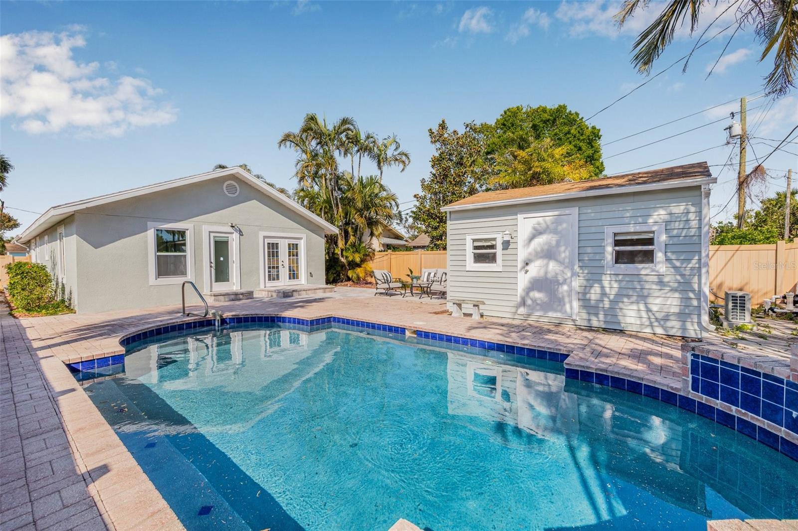 2328 DARTMOUTH AVE N, ST PETERSBURG, FL, 33713