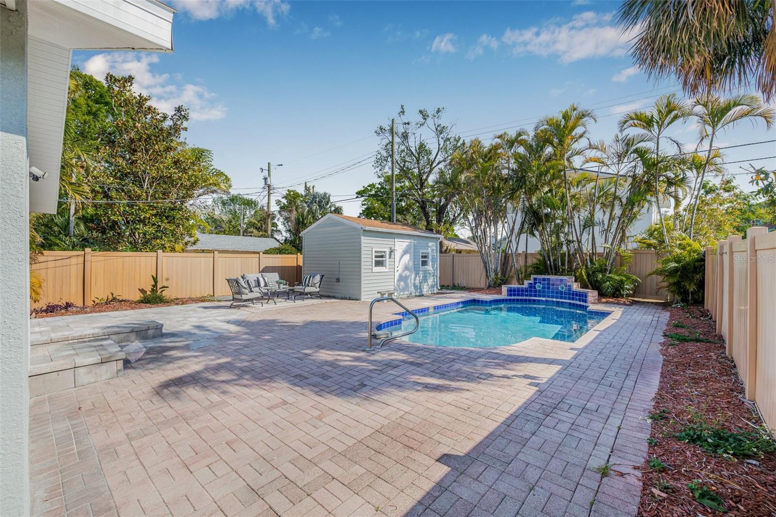 2328 DARTMOUTH AVE N, ST PETERSBURG, FL, 33713