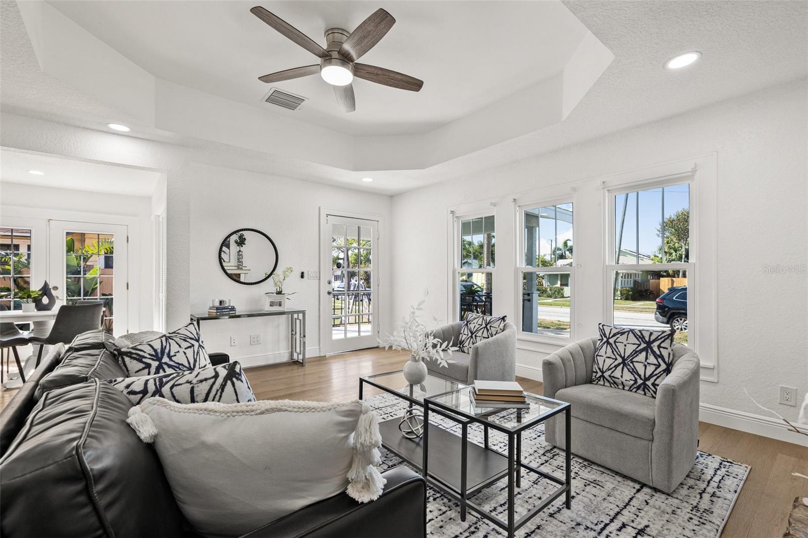 2328 DARTMOUTH AVE N, ST PETERSBURG, FL, 33713