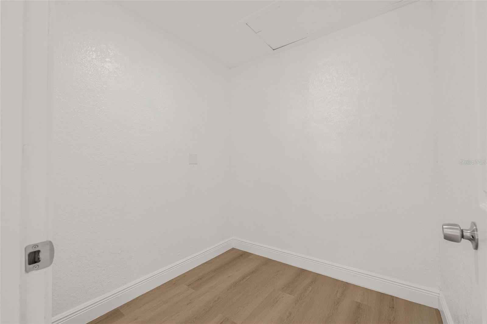 2328 DARTMOUTH AVE N, ST PETERSBURG, FL, 33713