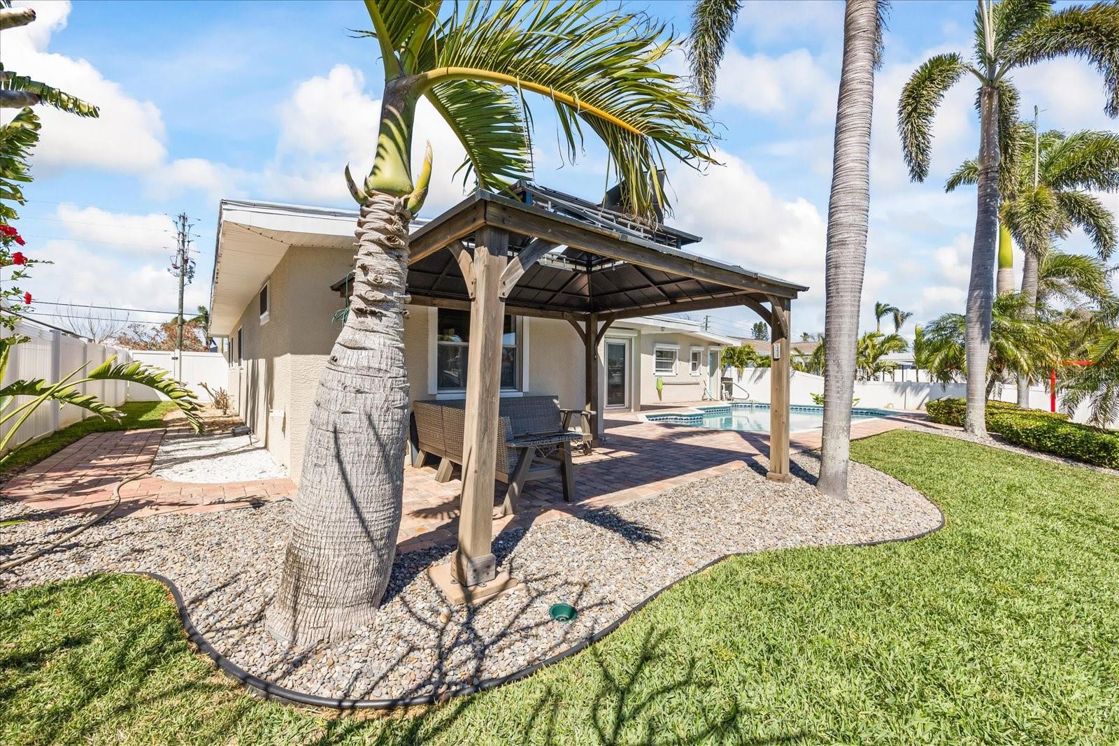 7870 CAUSEWAY BLVD S, ST PETERSBURG, FL, 33707