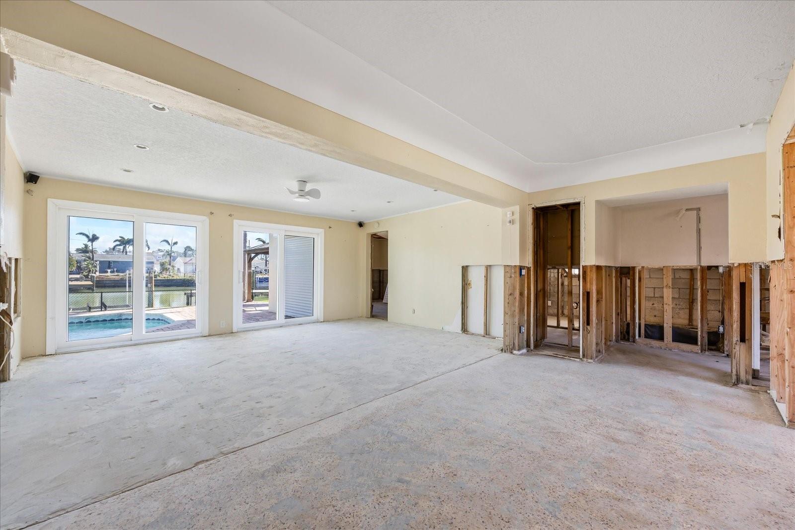 7870 CAUSEWAY BLVD S, ST PETERSBURG, FL, 33707