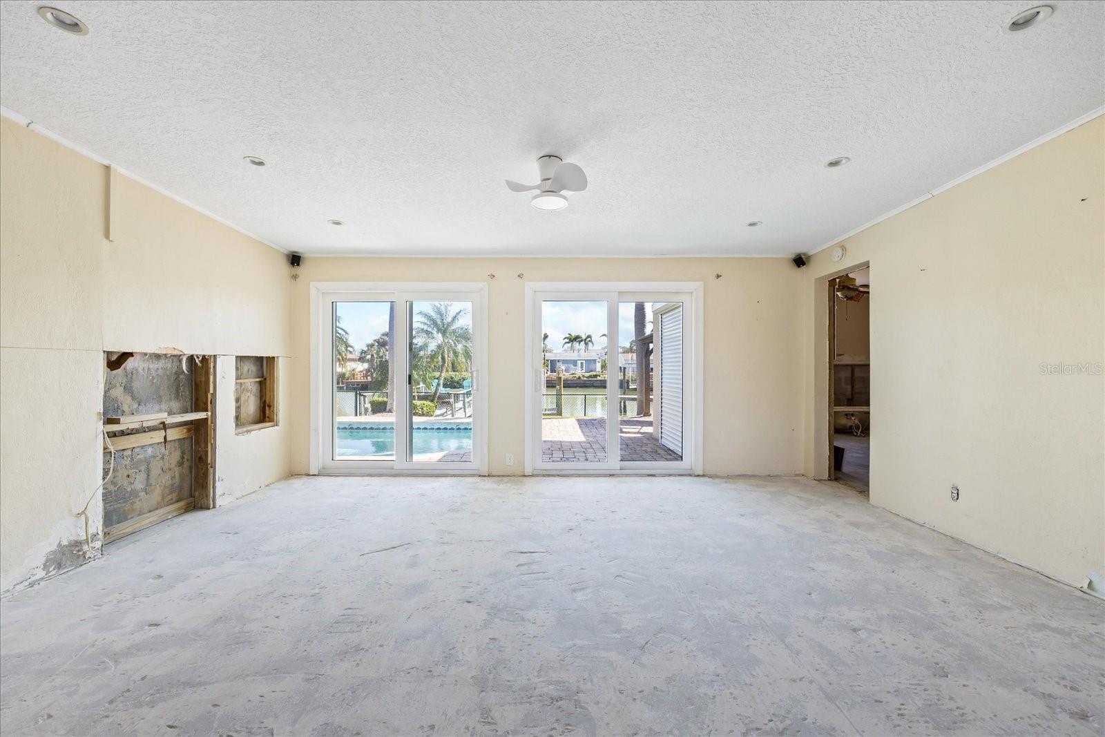 7870 CAUSEWAY BLVD S, ST PETERSBURG, FL, 33707