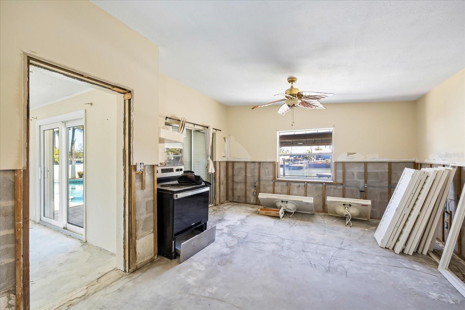 7870 CAUSEWAY BLVD S, ST PETERSBURG, FL, 33707