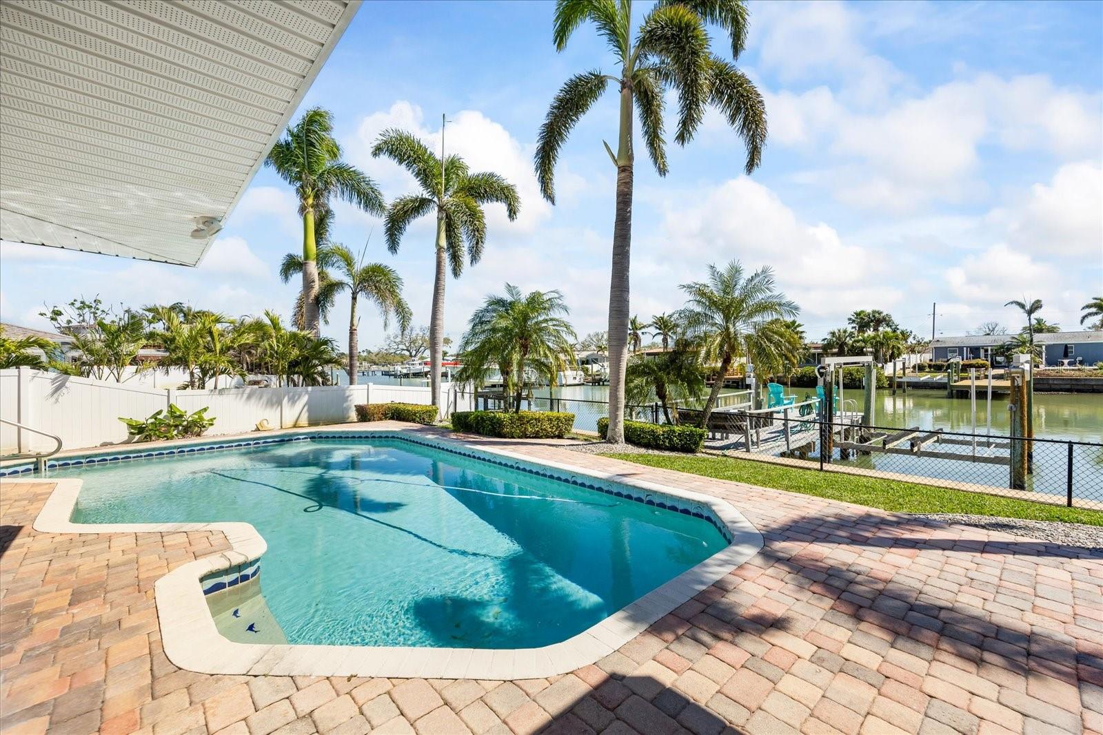 7870 CAUSEWAY BLVD S, ST PETERSBURG, FL, 33707