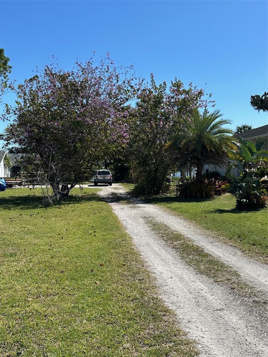 1933 BAYVIEW DR, NEW SMYRNA BEACH, FL, 32168