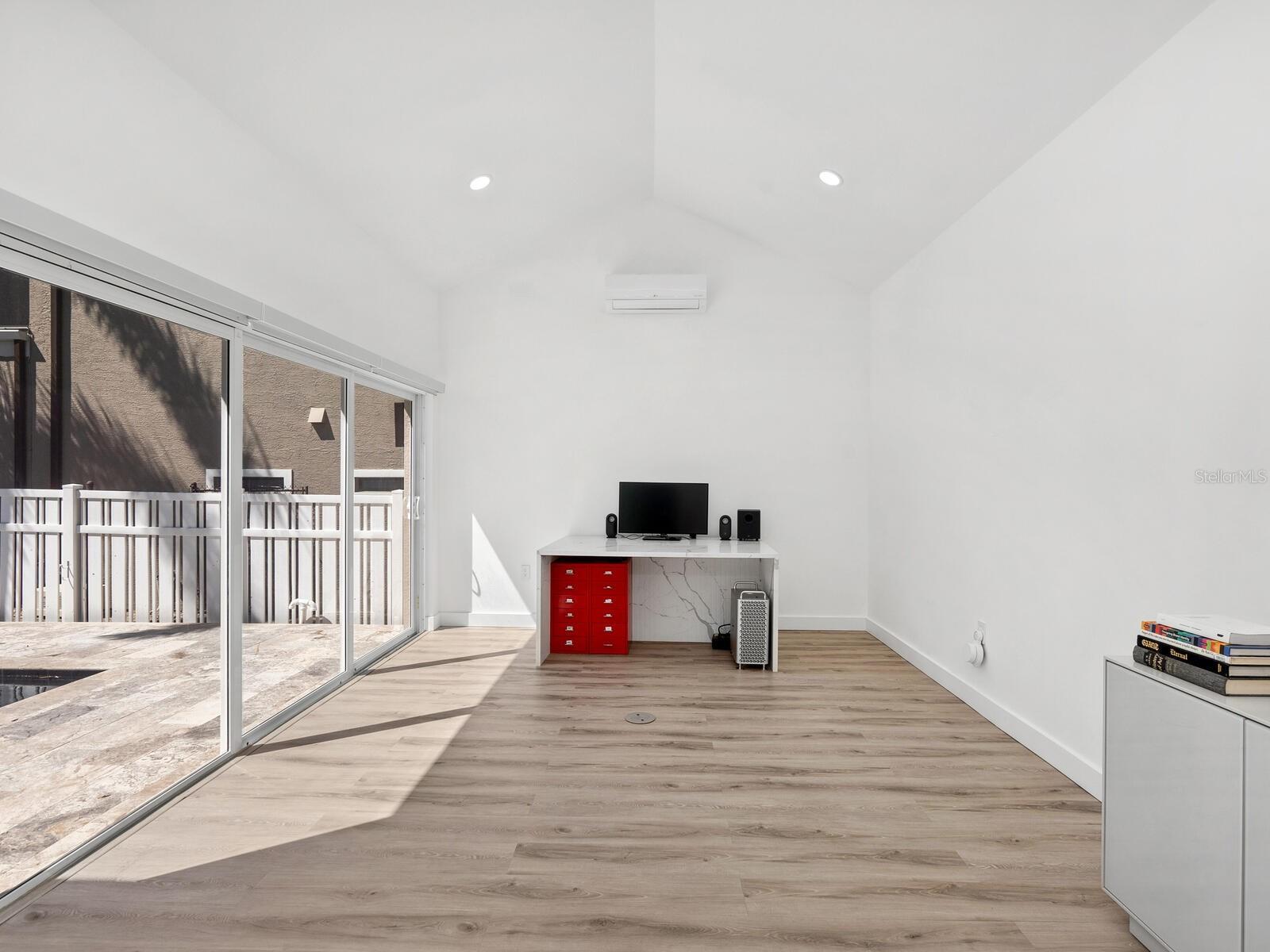 2159 HAWTHORNE ST, SARASOTA, FL, 34239