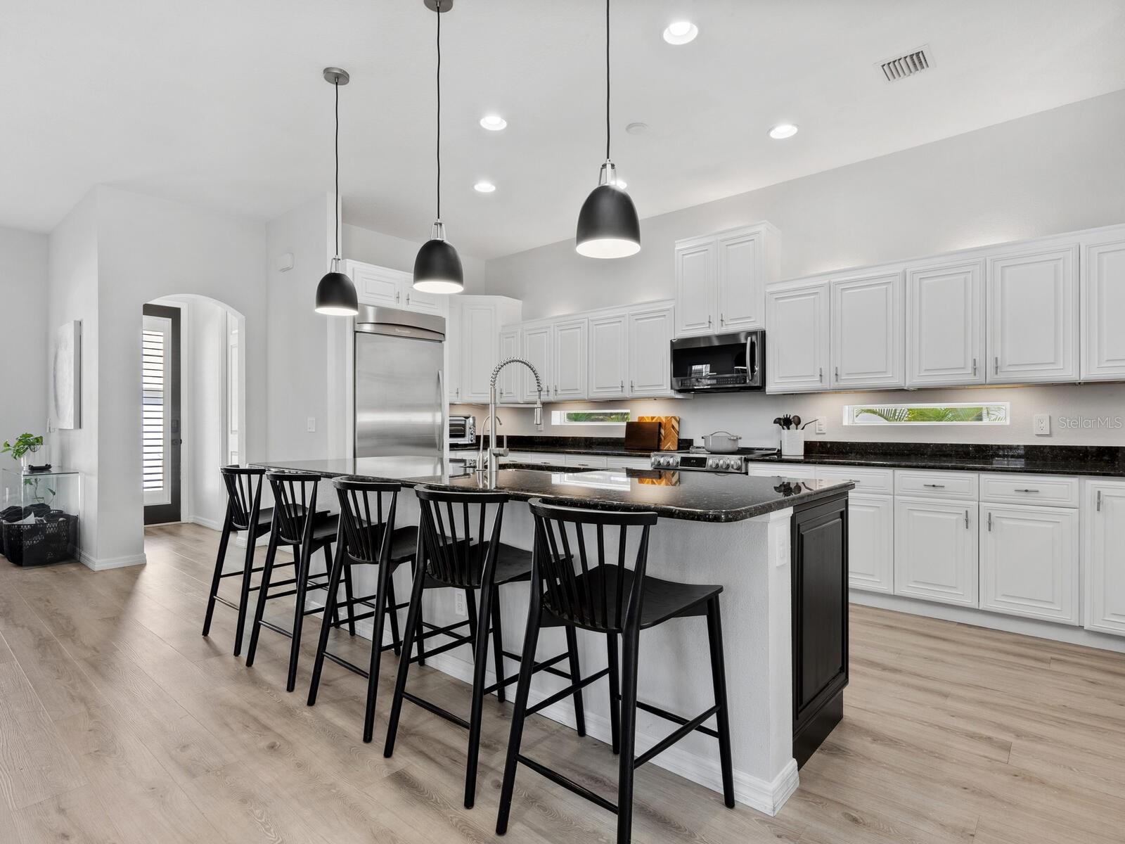 2159 HAWTHORNE ST, SARASOTA, FL, 34239