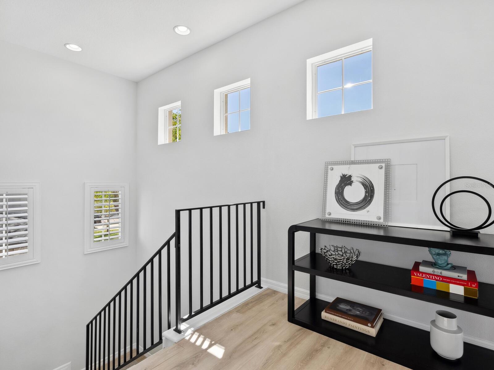 2159 HAWTHORNE ST, SARASOTA, FL, 34239