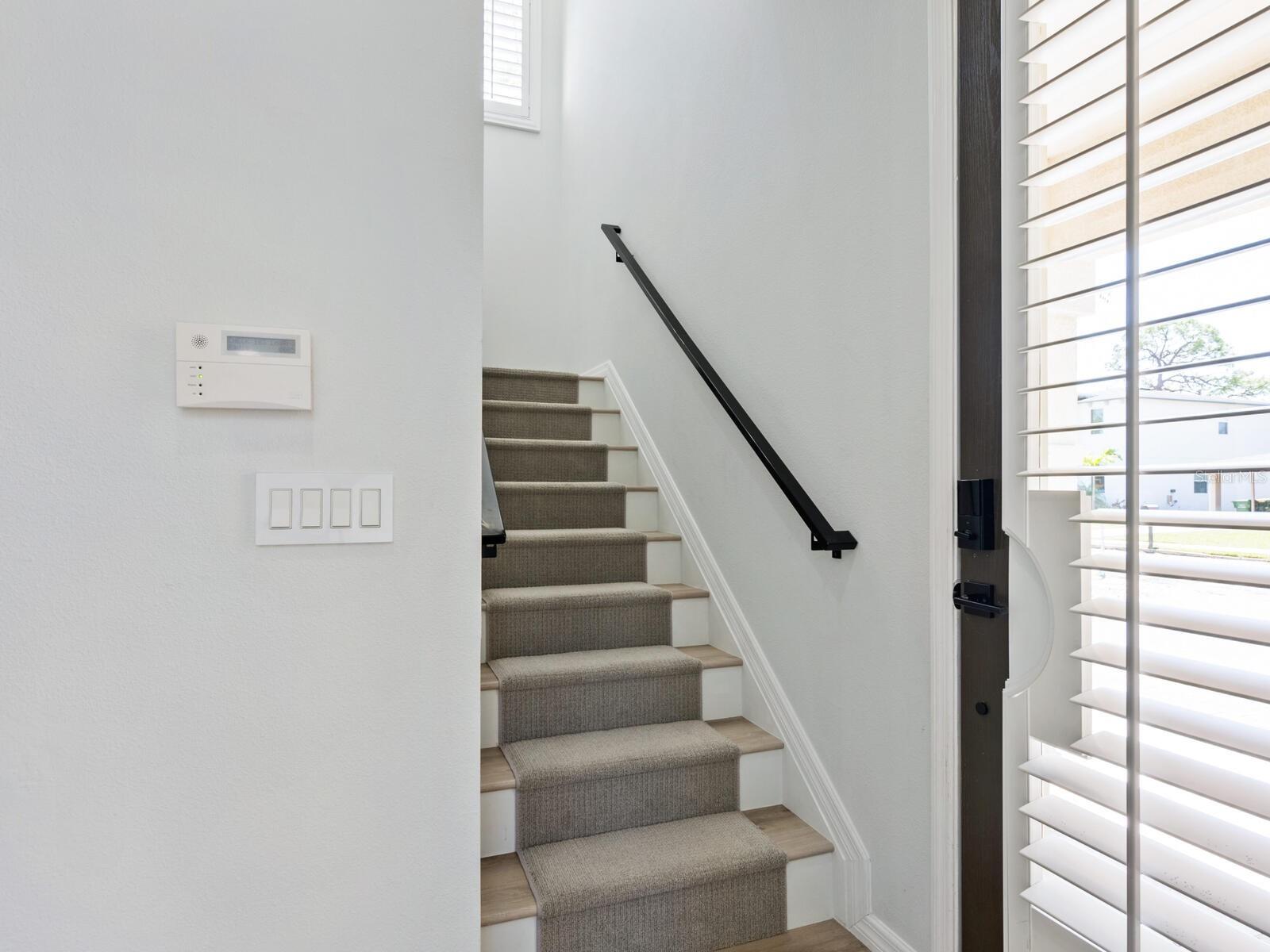 2159 HAWTHORNE ST, SARASOTA, FL, 34239