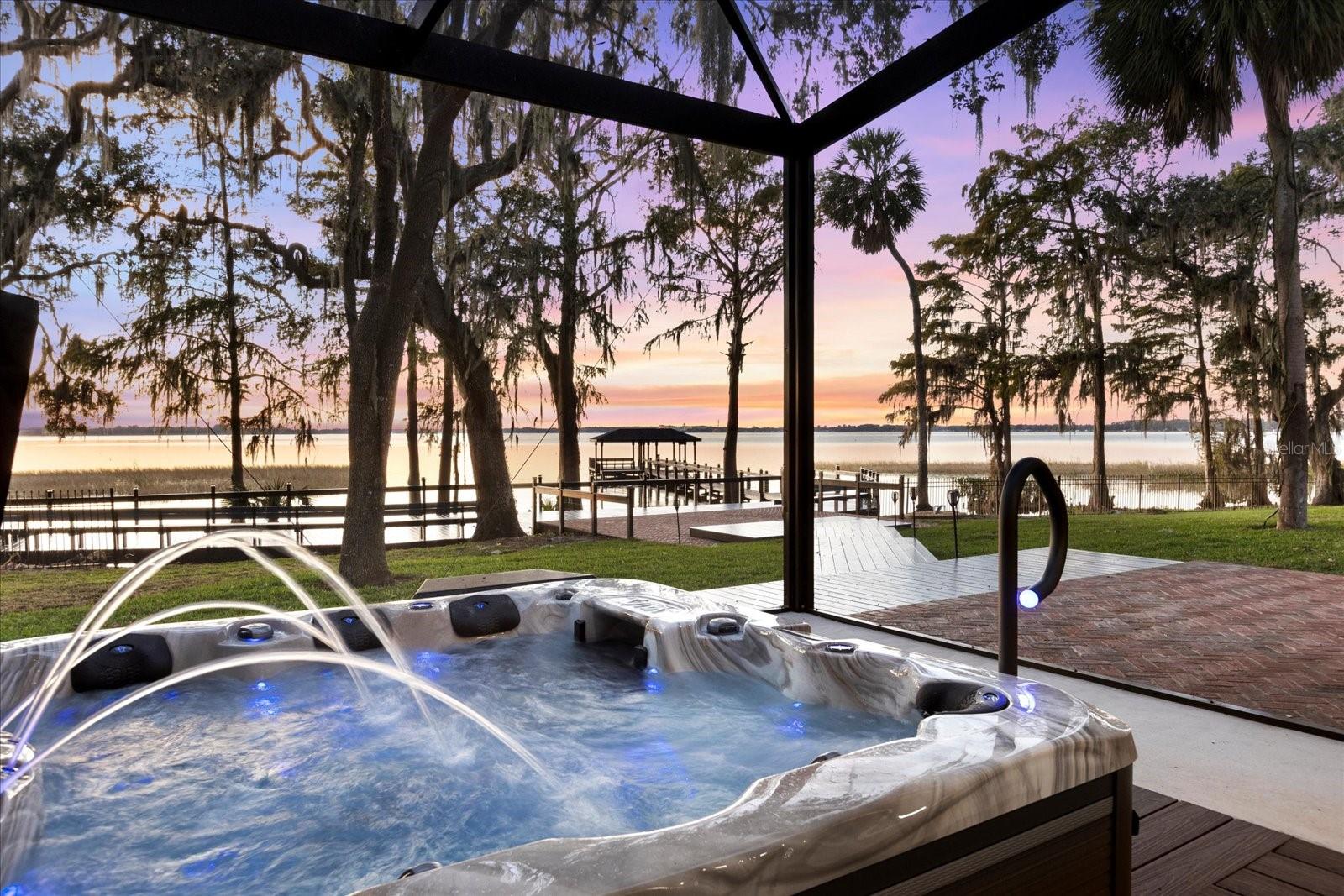 15749 ACORN CIR, TAVARES, FL, 32778