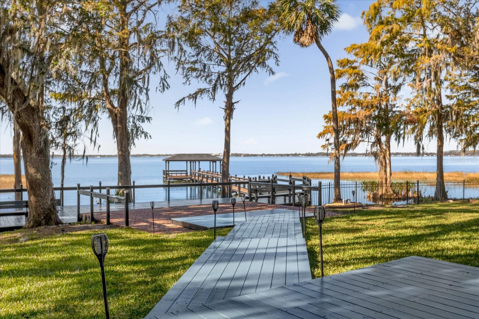 15749 ACORN CIR, TAVARES, FL, 32778