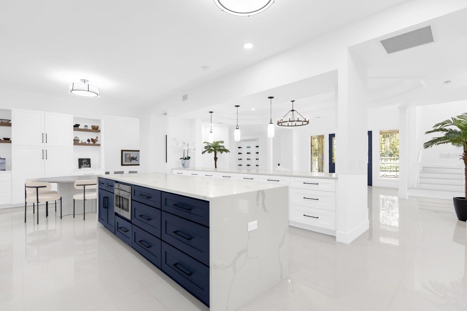 15749 ACORN CIR, TAVARES, FL, 32778