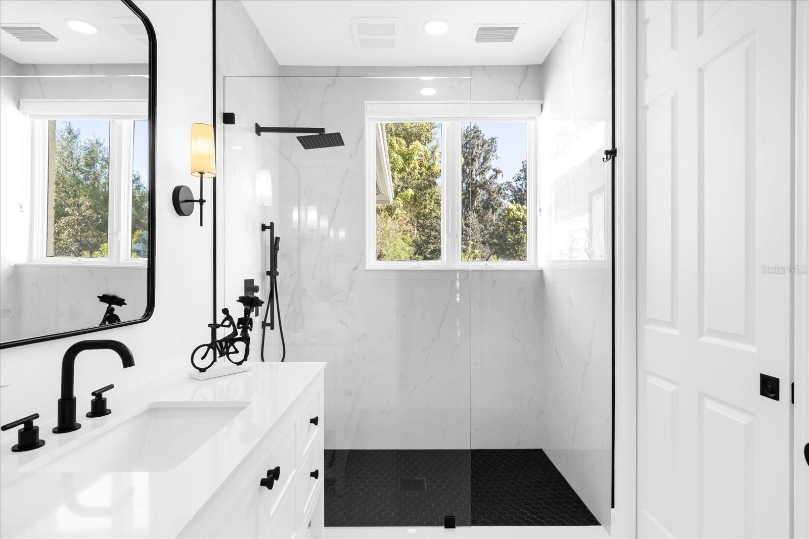 15749 ACORN CIR, TAVARES, FL, 32778