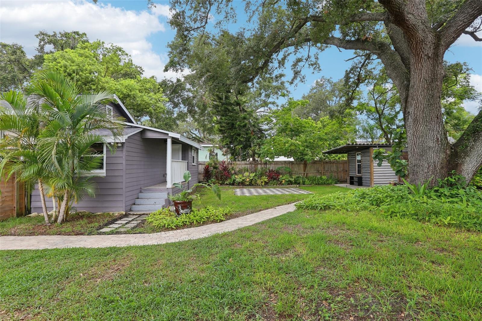 114 E EMILY ST, TAMPA, FL, 33603