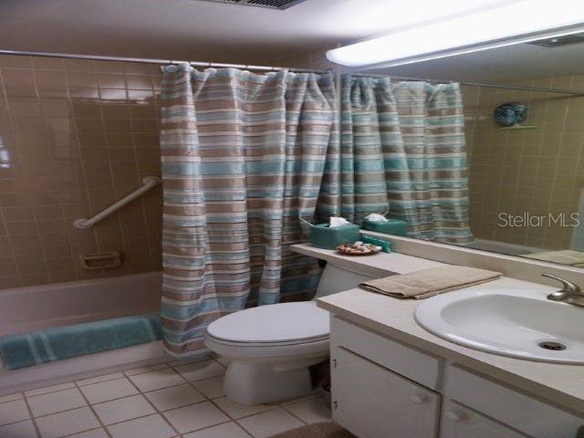 1400 TARPON CENTER DR #305, VENICE, FL, 34285