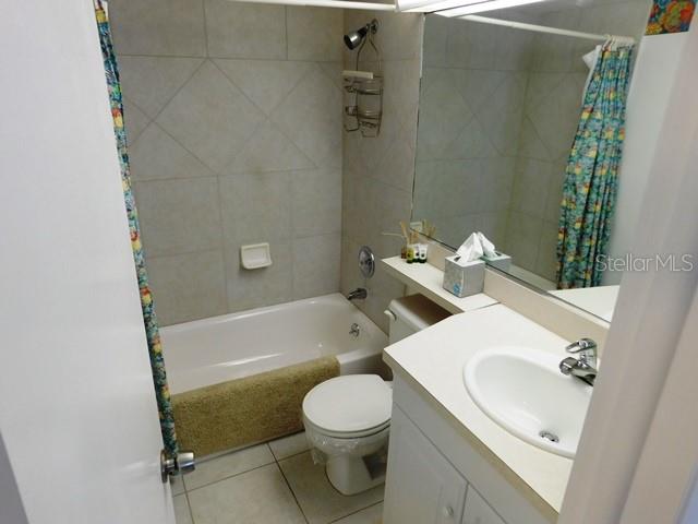 1400 TARPON CENTER DR #305, VENICE, FL, 34285