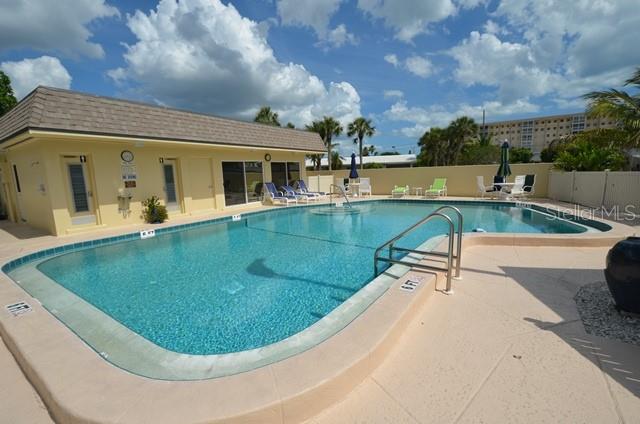 1400 TARPON CENTER DR #305, VENICE, FL, 34285