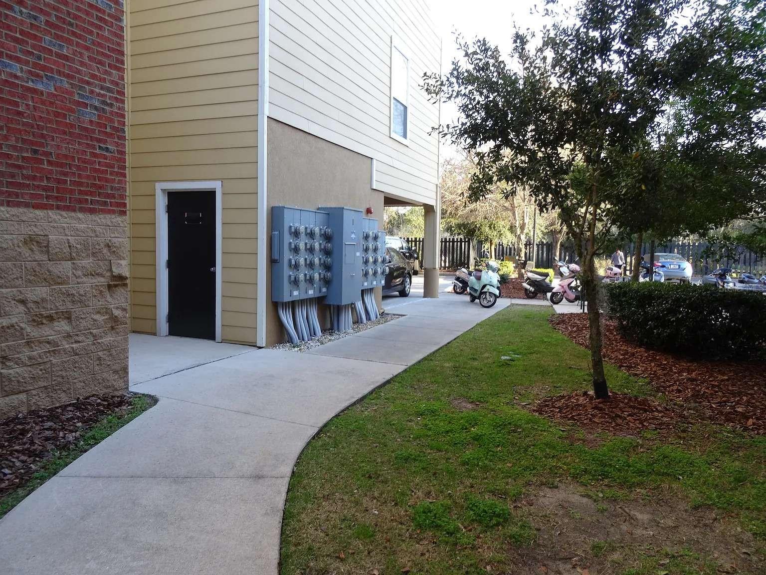 1185 SW 9TH RD #107, GAINESVILLE, FL, 32601