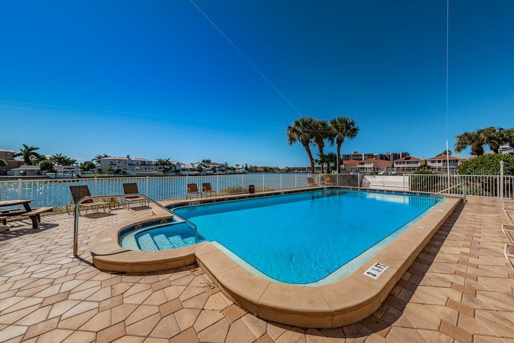 240 SAND KEY ESTATES DR #266, CLEARWATER BEACH, FL, 33767
