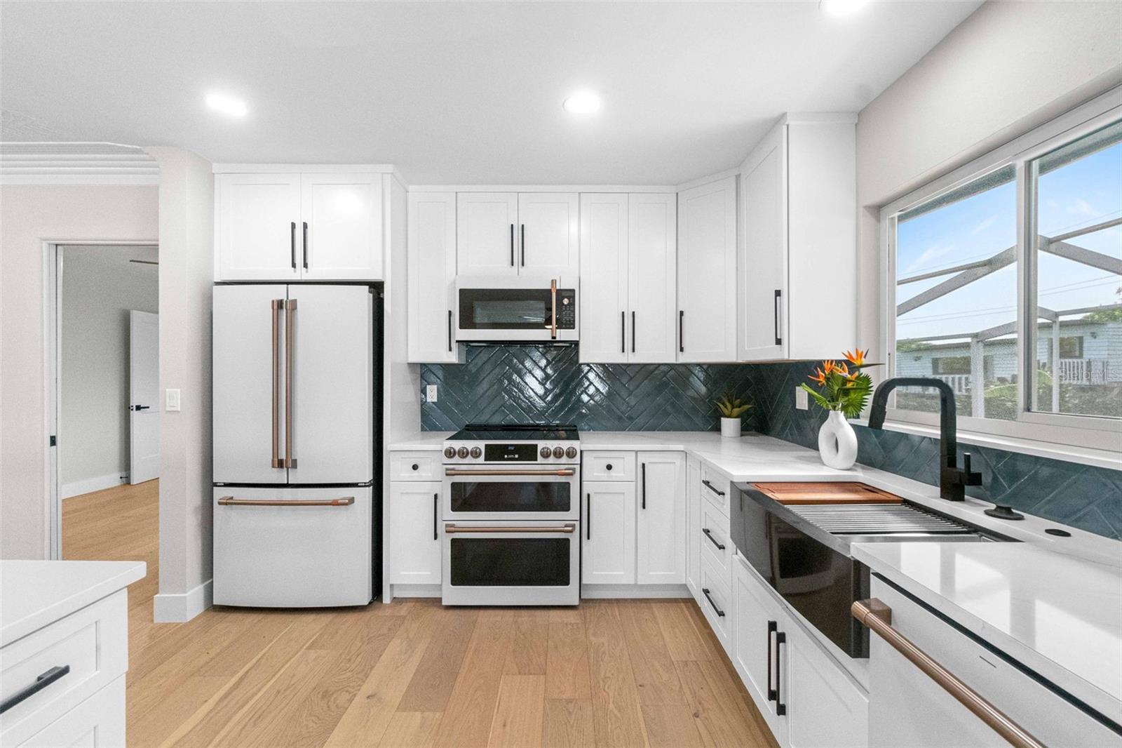 2242 SUNNYSIDE LN, SARASOTA, FL, 34239