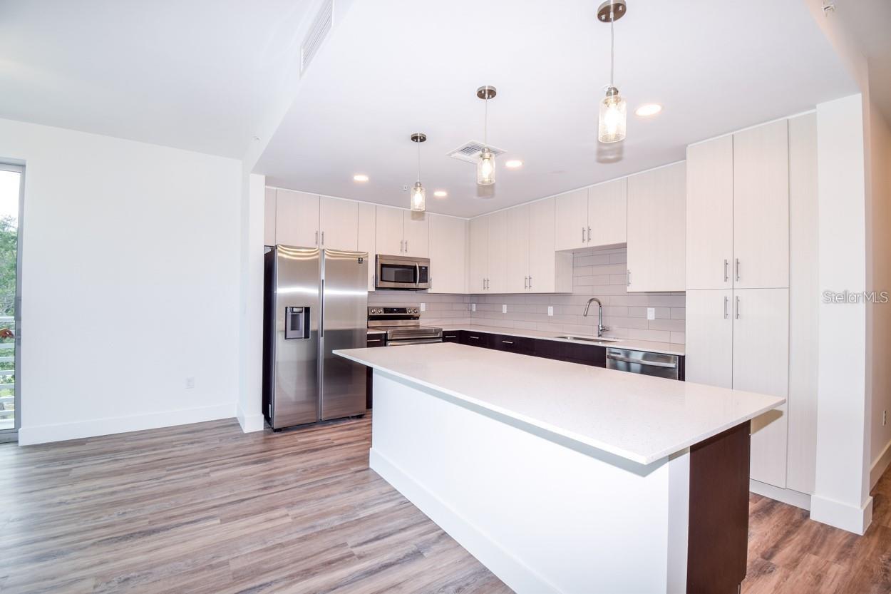 1709 N TAMIAMI TRL #327, SARASOTA, FL, 34234
