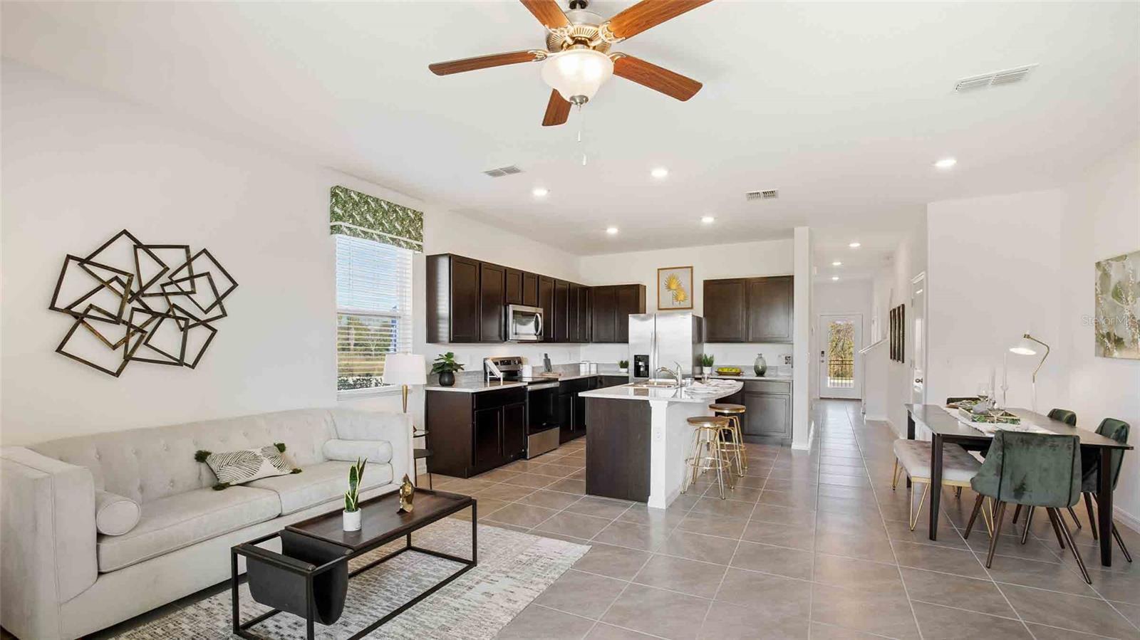 526 MANGROVE SHADE CIR, APOLLO BEACH, FL, 33572